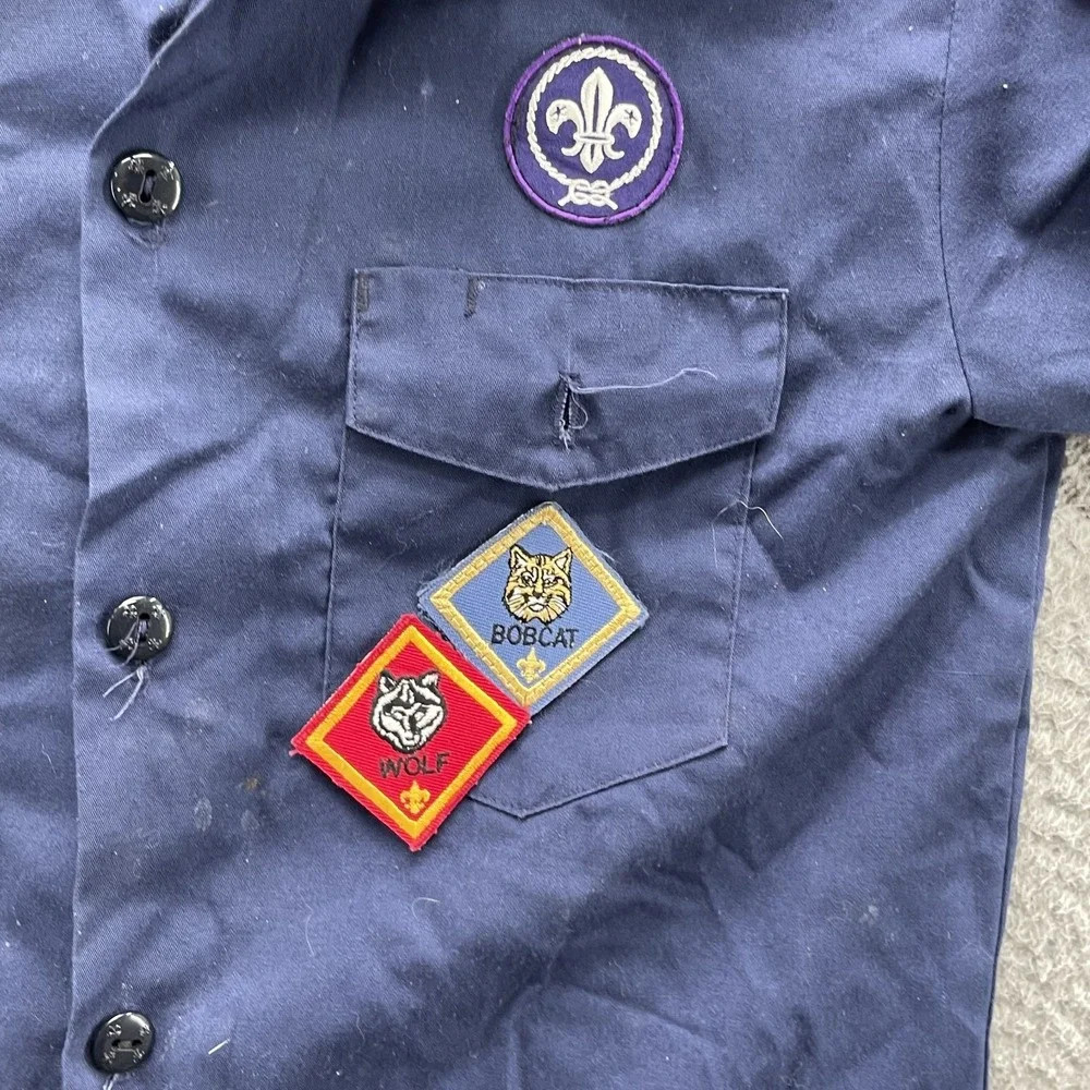 Vintage Boy Scouts of America Shirt Youth Boys Medium BSA Patches Uniform USA